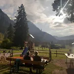 Apartmán Gaestehaus Gomilar *