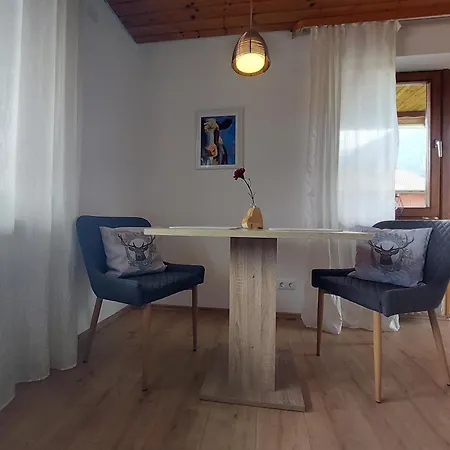 Gomilar Apartment