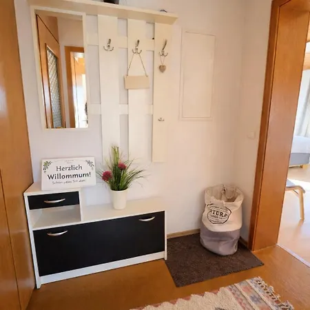 Gaestehaus Gomilar 公寓