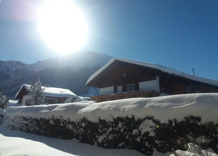 아파트 Gaestehaus Gomilar 프론텐