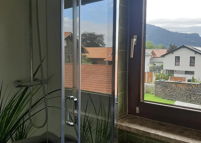 Gaestehaus Gomilar